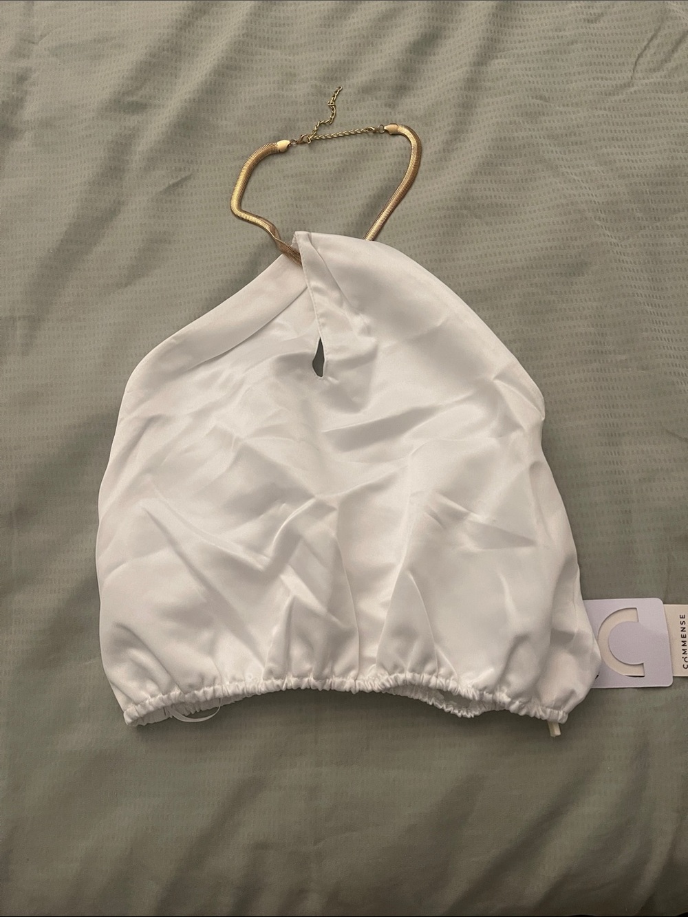 Commense White Tag with Gold Logo Accent